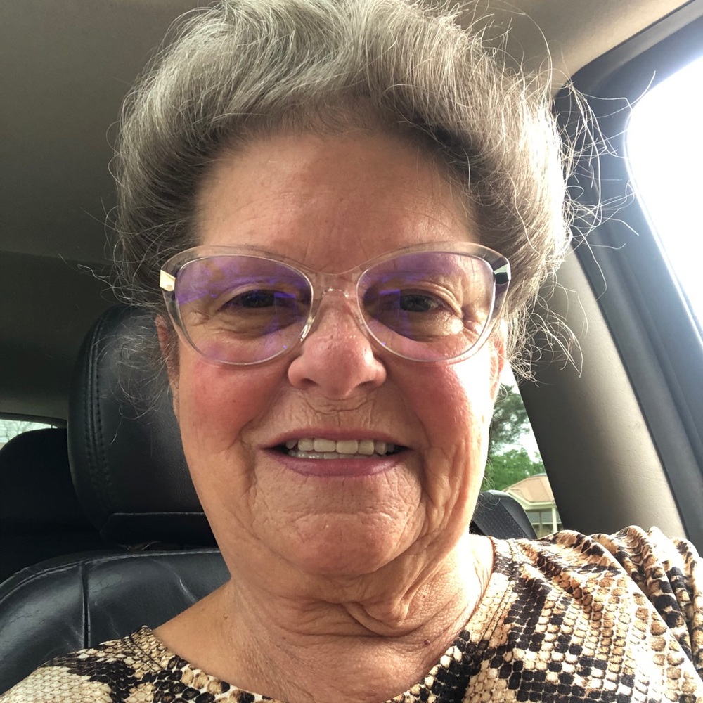 Meet your Posher, Debby